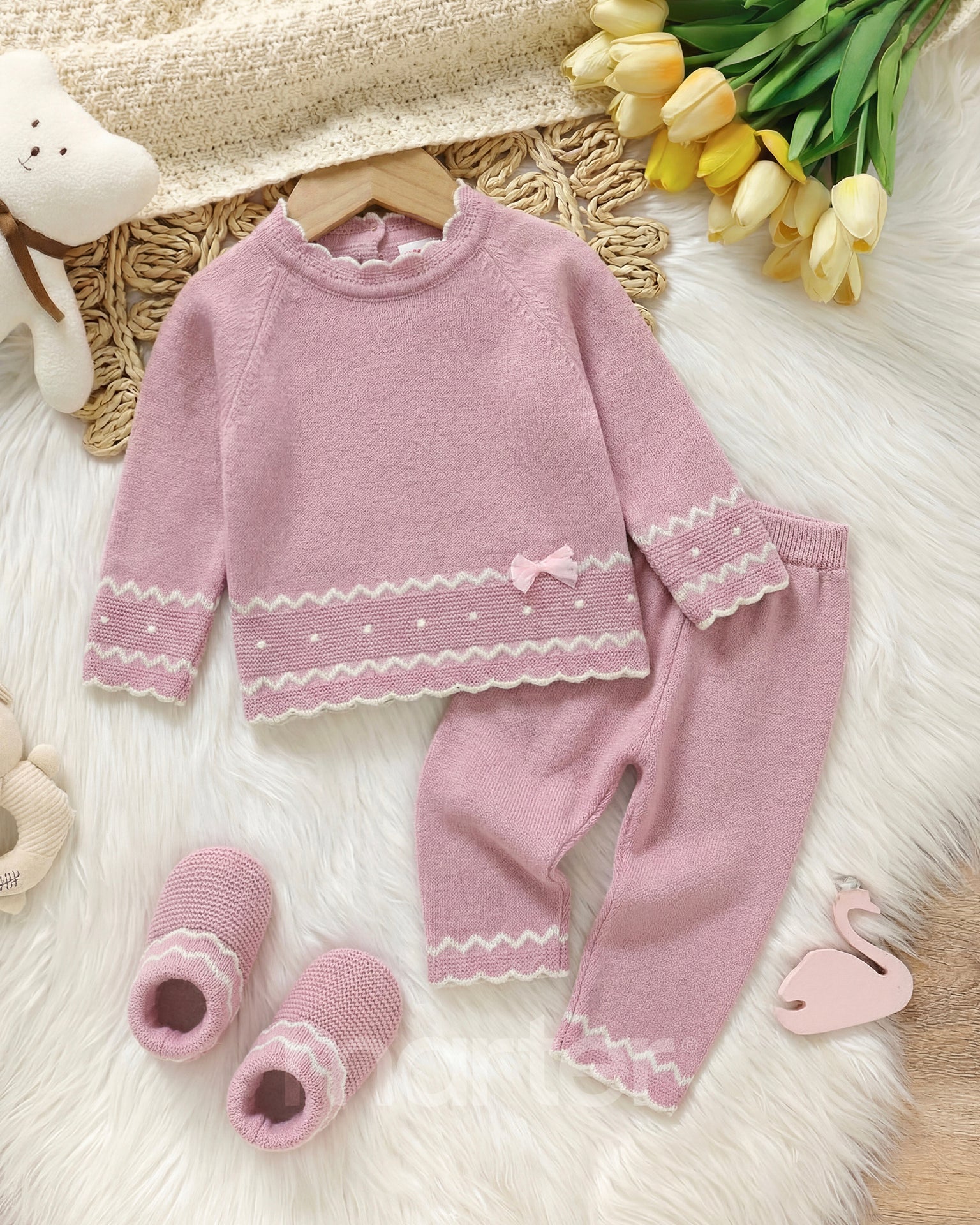 طقم شتوي كيوت للبنات من 2 قطع