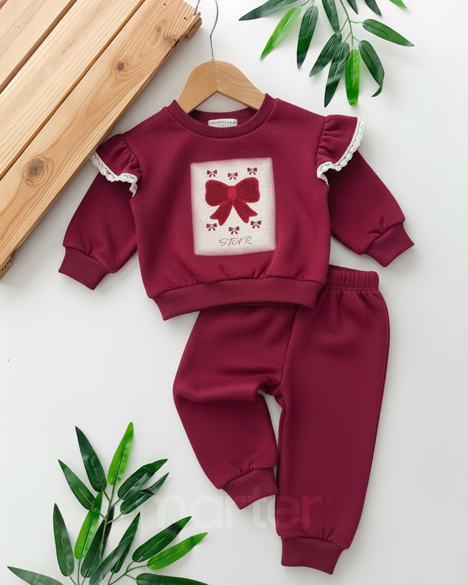 طقم جميل و كيوت للبنات بلمسات أنيقة