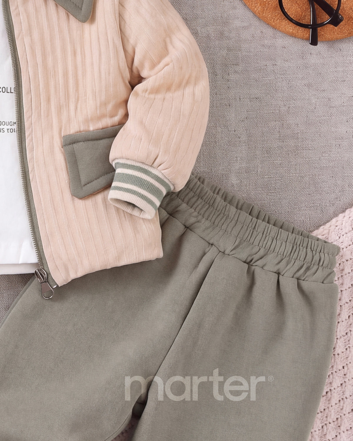 طقم جميل للأولاد بتصميم رائع من 3 قطع