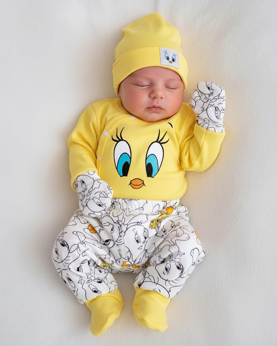 طقم جميل للبنات حديثي الولادة مزين برسومات تويتي