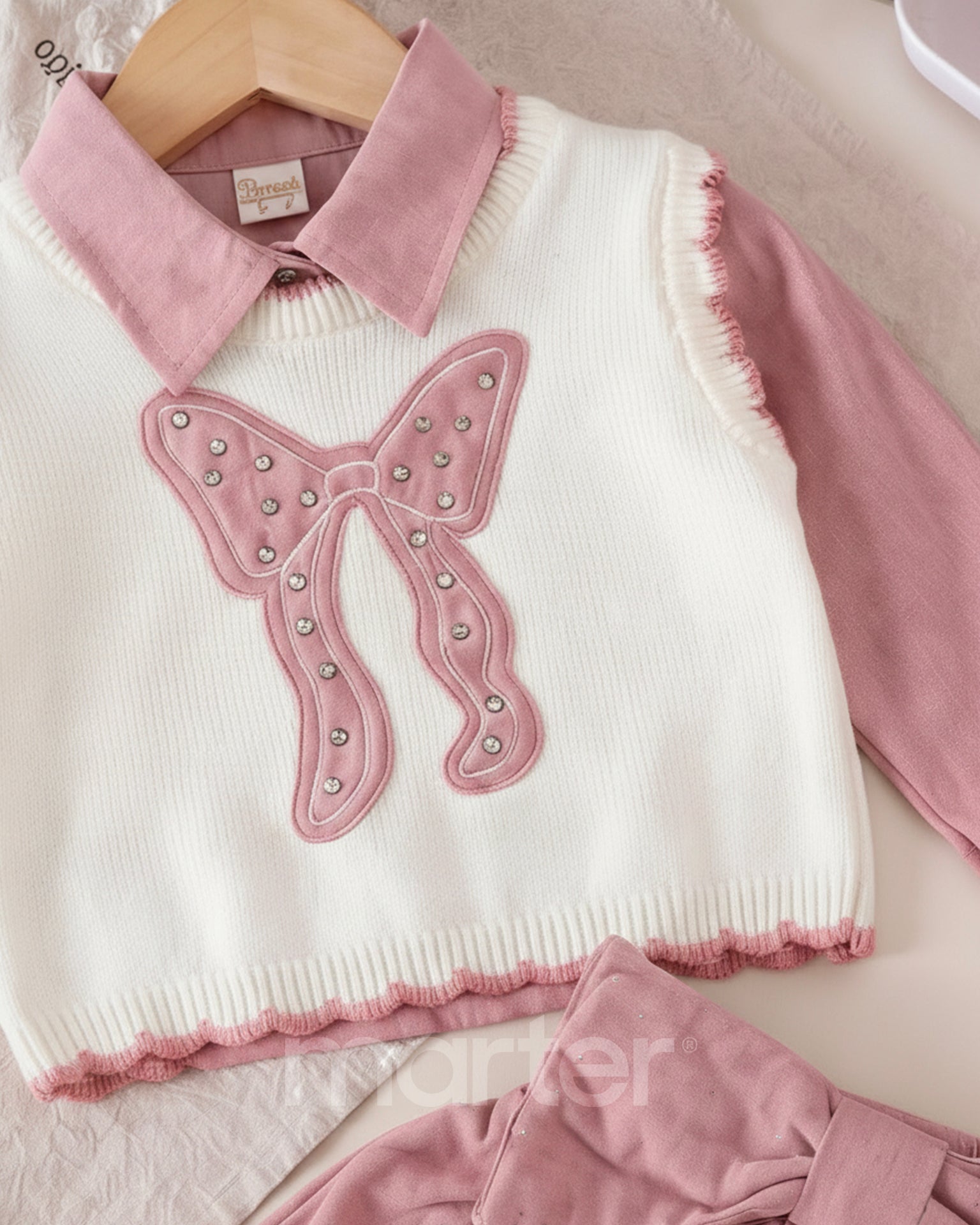 طقم العيد للبنات ولا أروع بتصميم متميز مع حقيبة