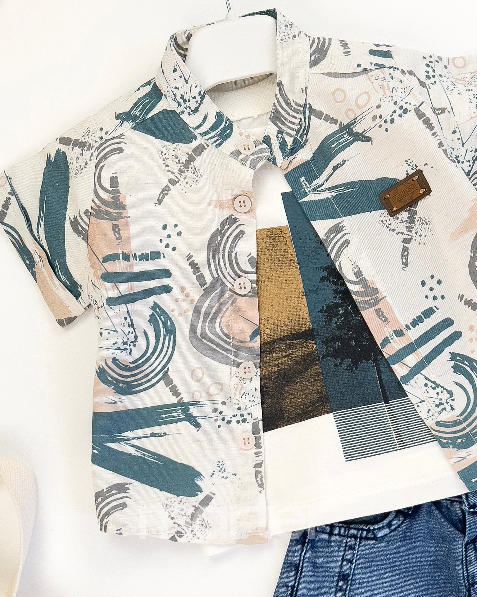 طقم صيفي للأولاد بتصميم فخم ولمسات راقية