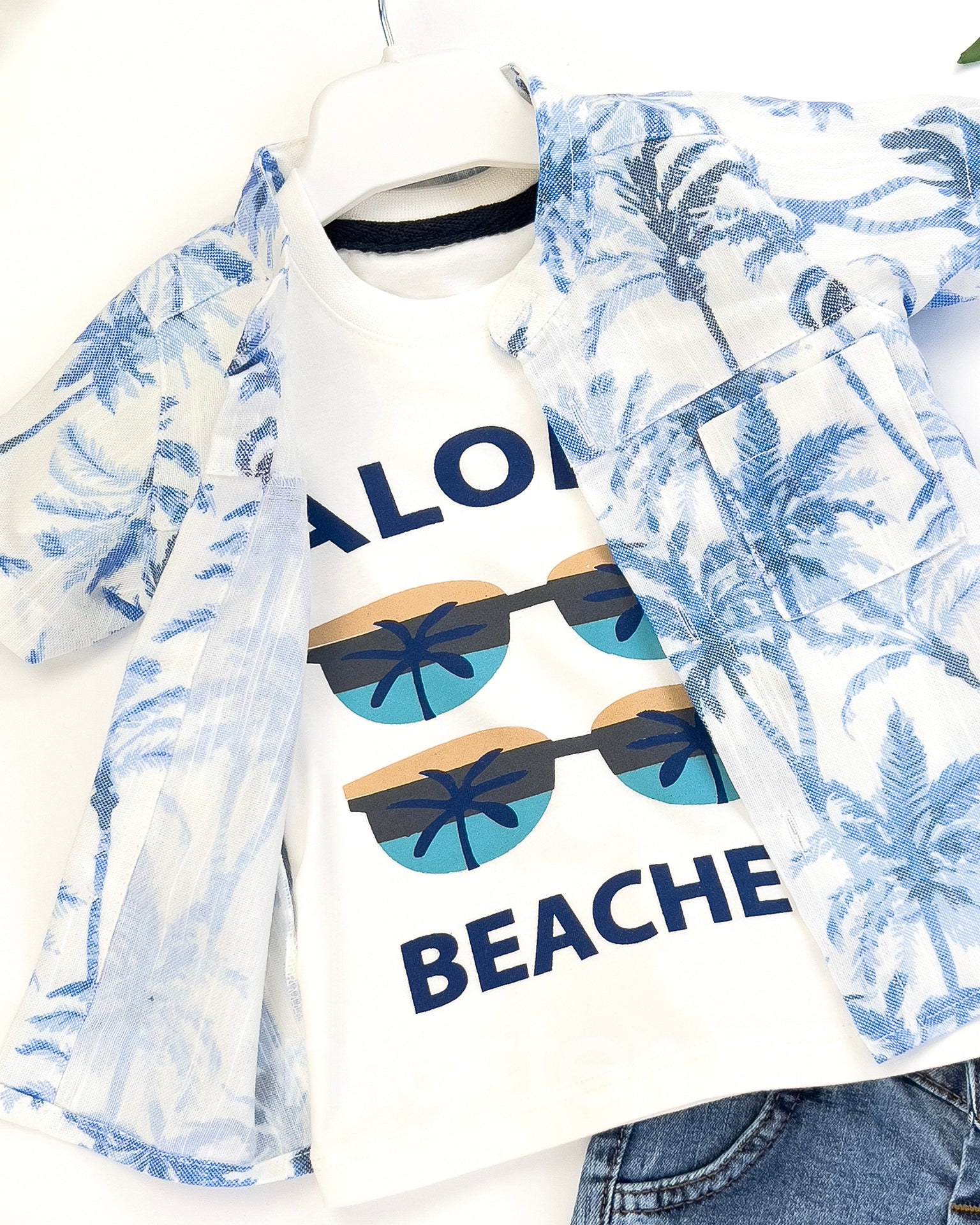 طقم صيفي للأولاد بتصميم فخم ولمسات راقية