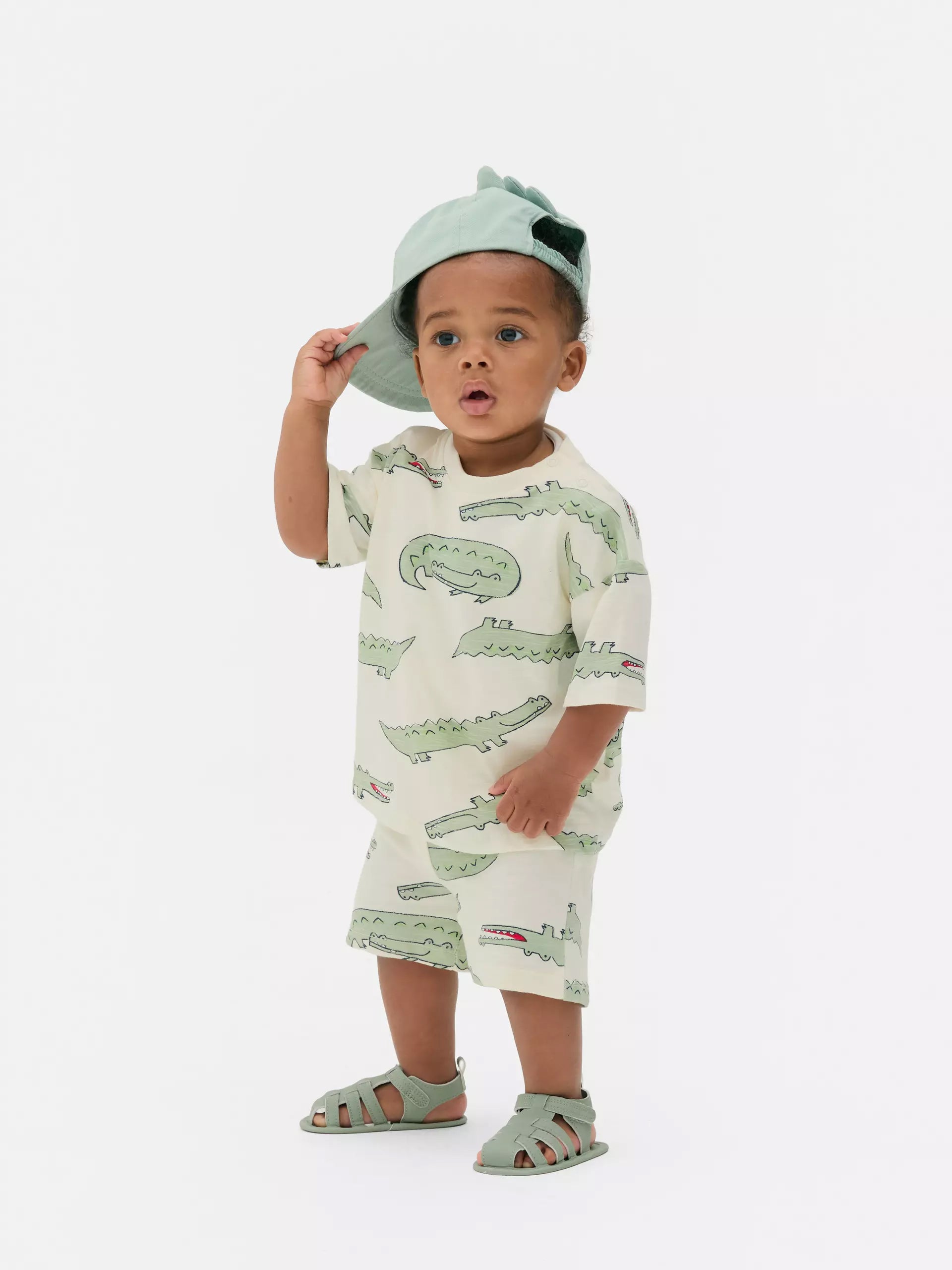 طقم صيفي رائع للأولاد بتصميم كيوت من 2 قطع