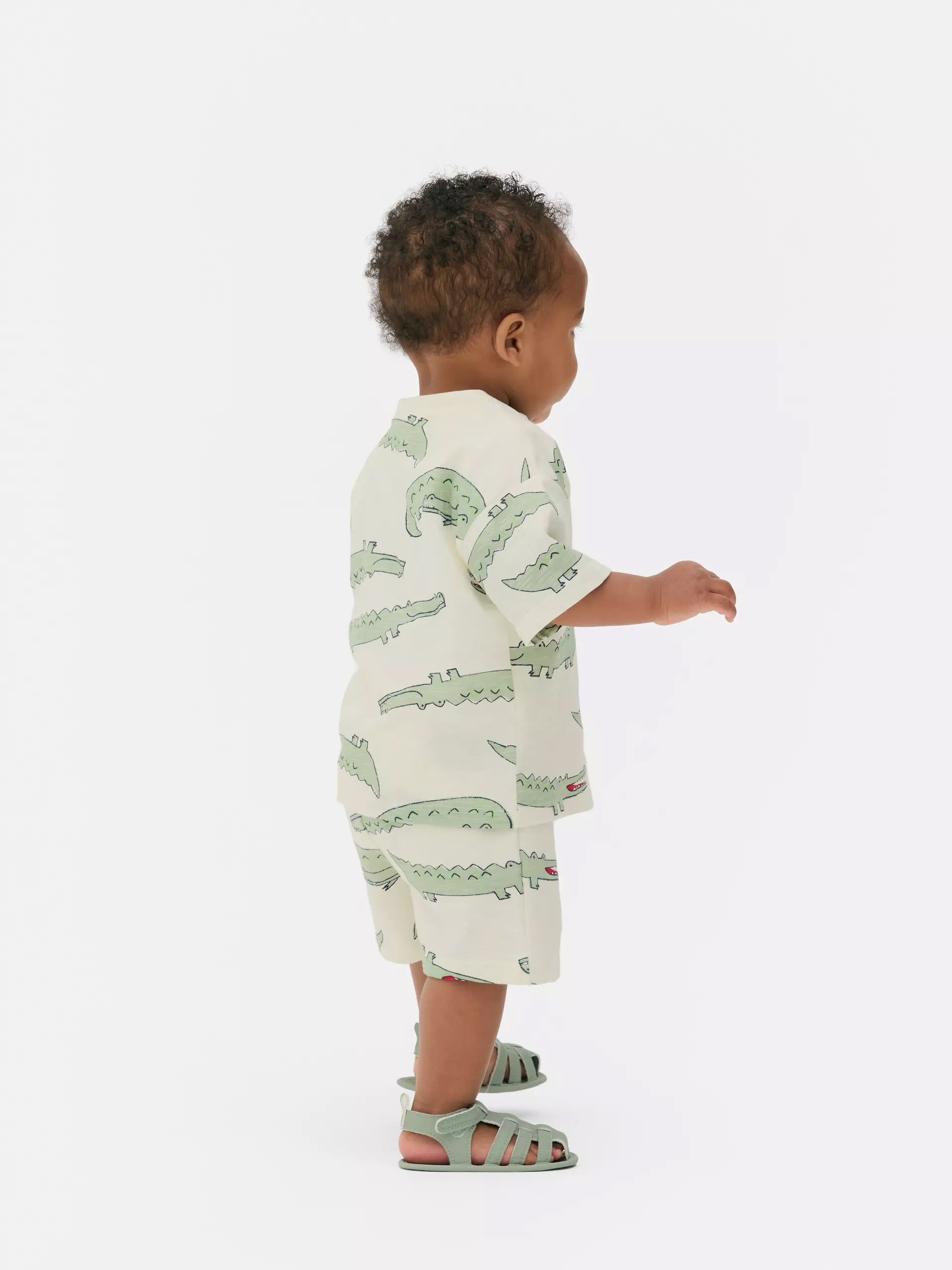 طقم صيفي رائع للأولاد بتصميم كيوت من 2 قطع