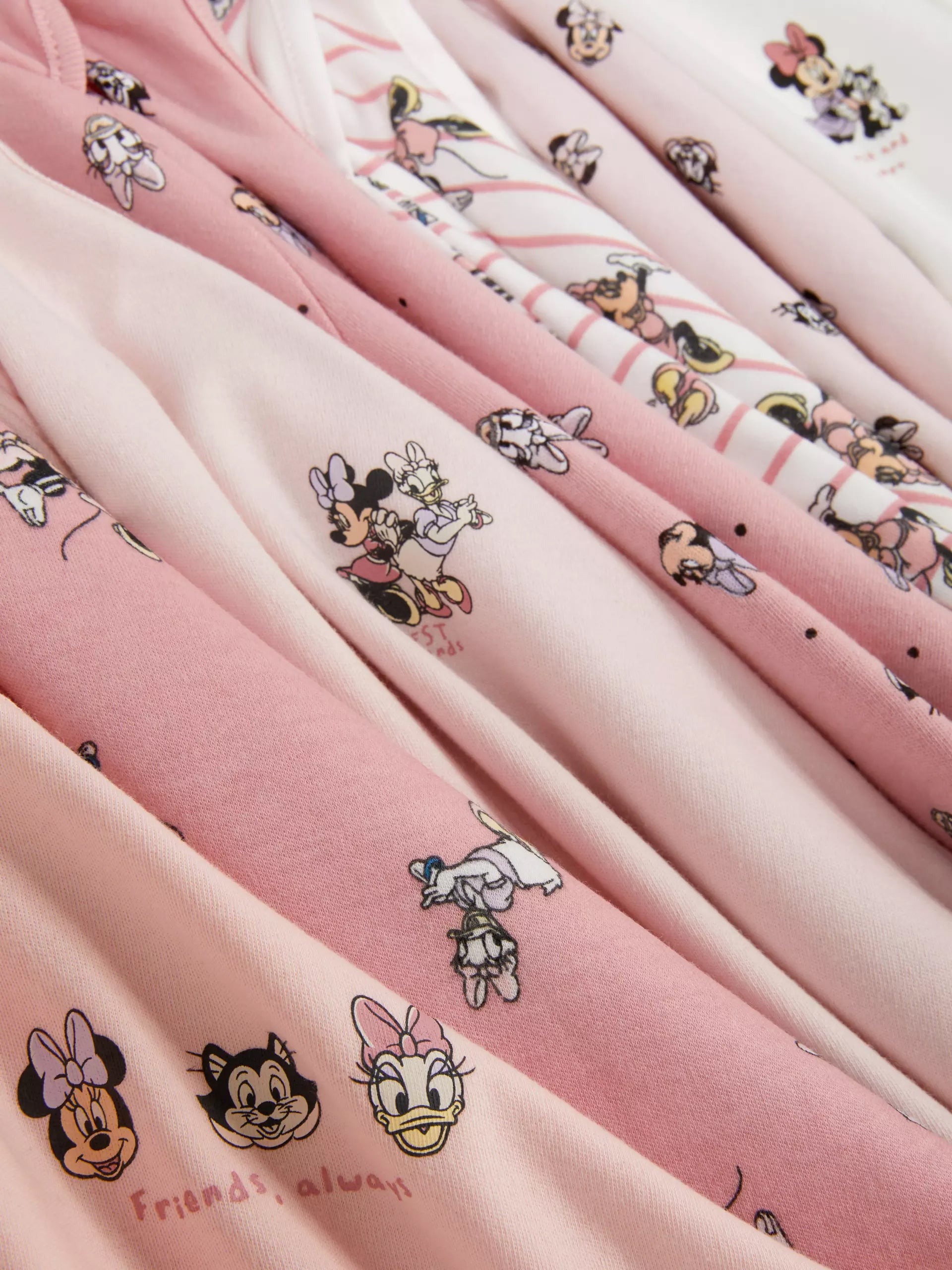 طقم 7 قطع من باديهات ديزني ميني ماوس وأصدقائه