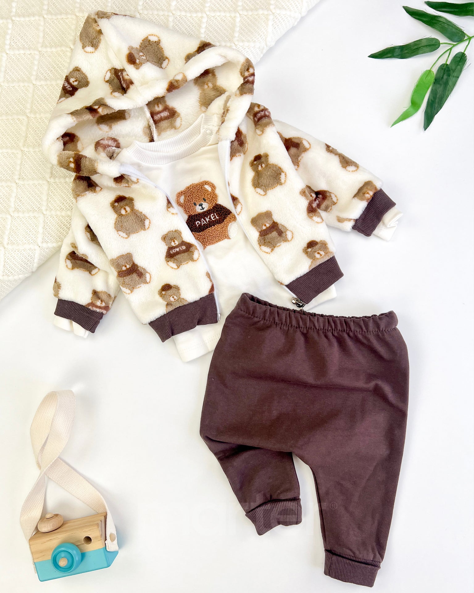 طقم شتوي جميل للأولاد من 3 قطع