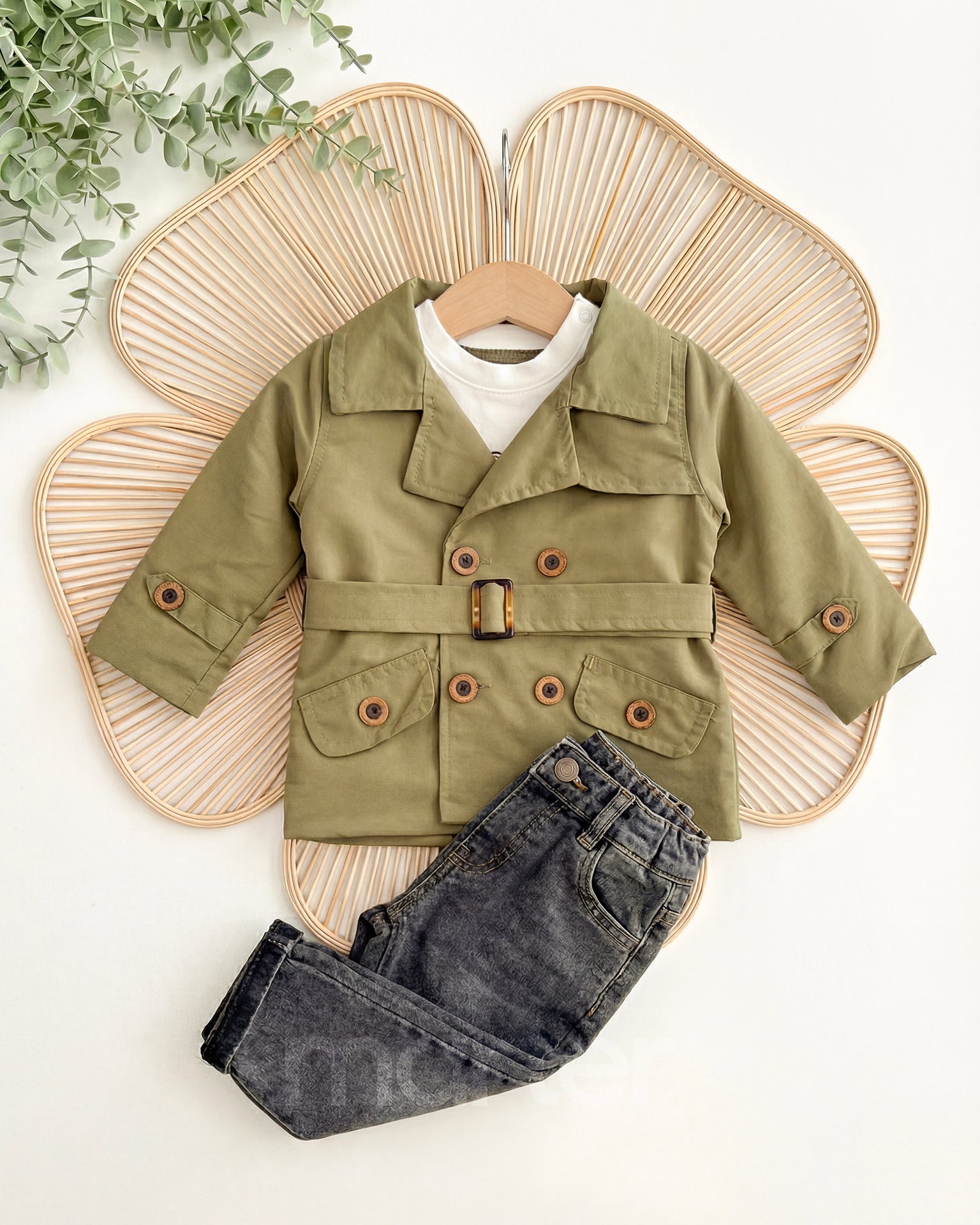 طقم فخم للأولاد من 3 قطع فاخرة