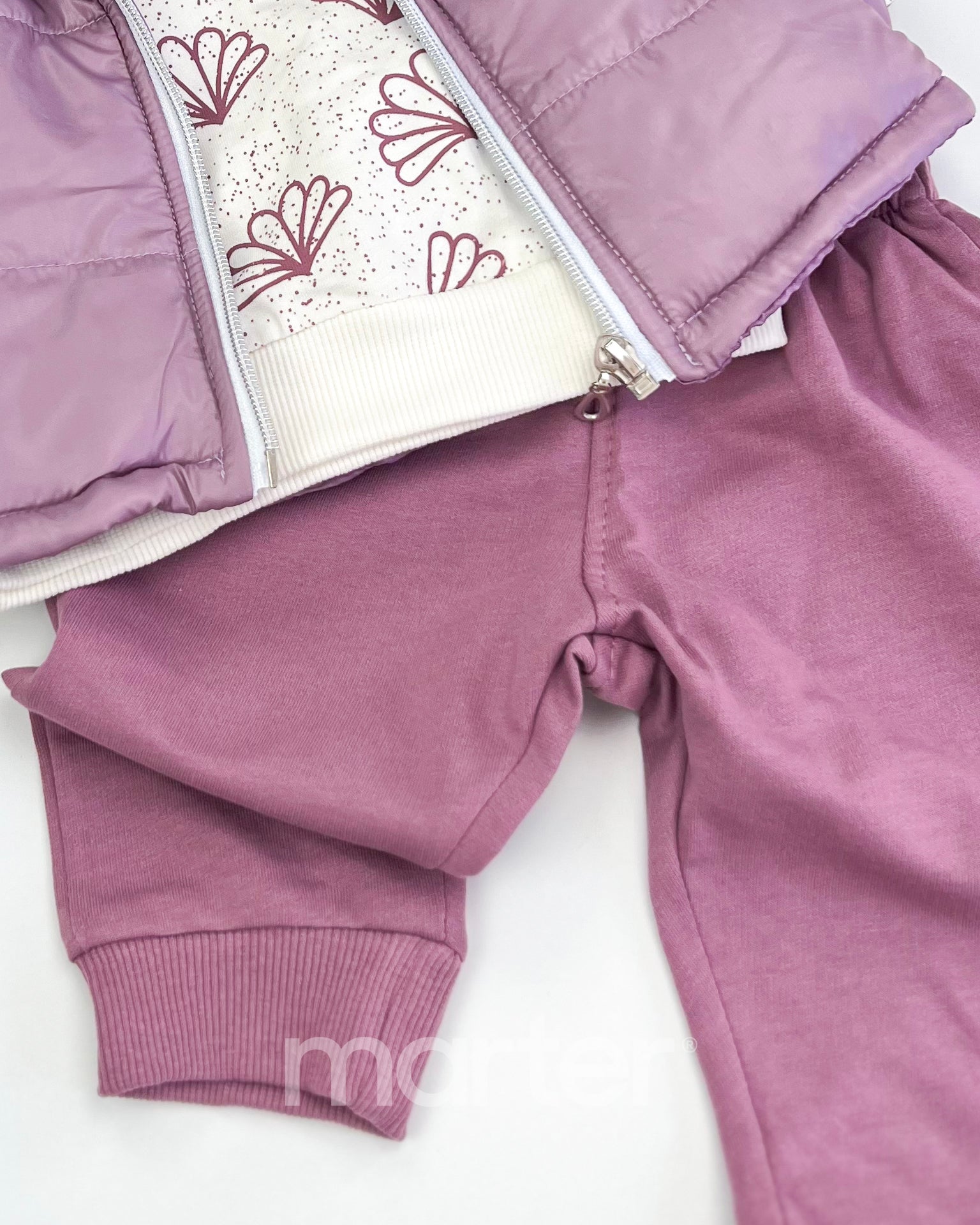 طقم شتوي جميل للبنات من 3 قطع