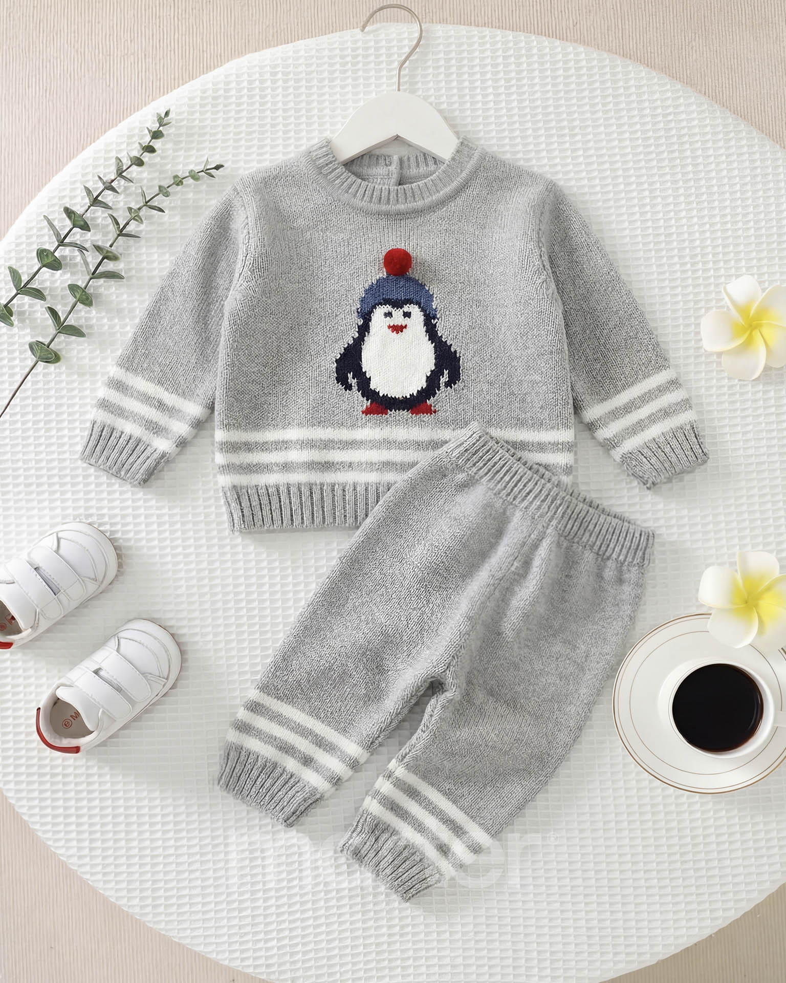 طقم شتوي كيوت للأولاد من 2 قطع