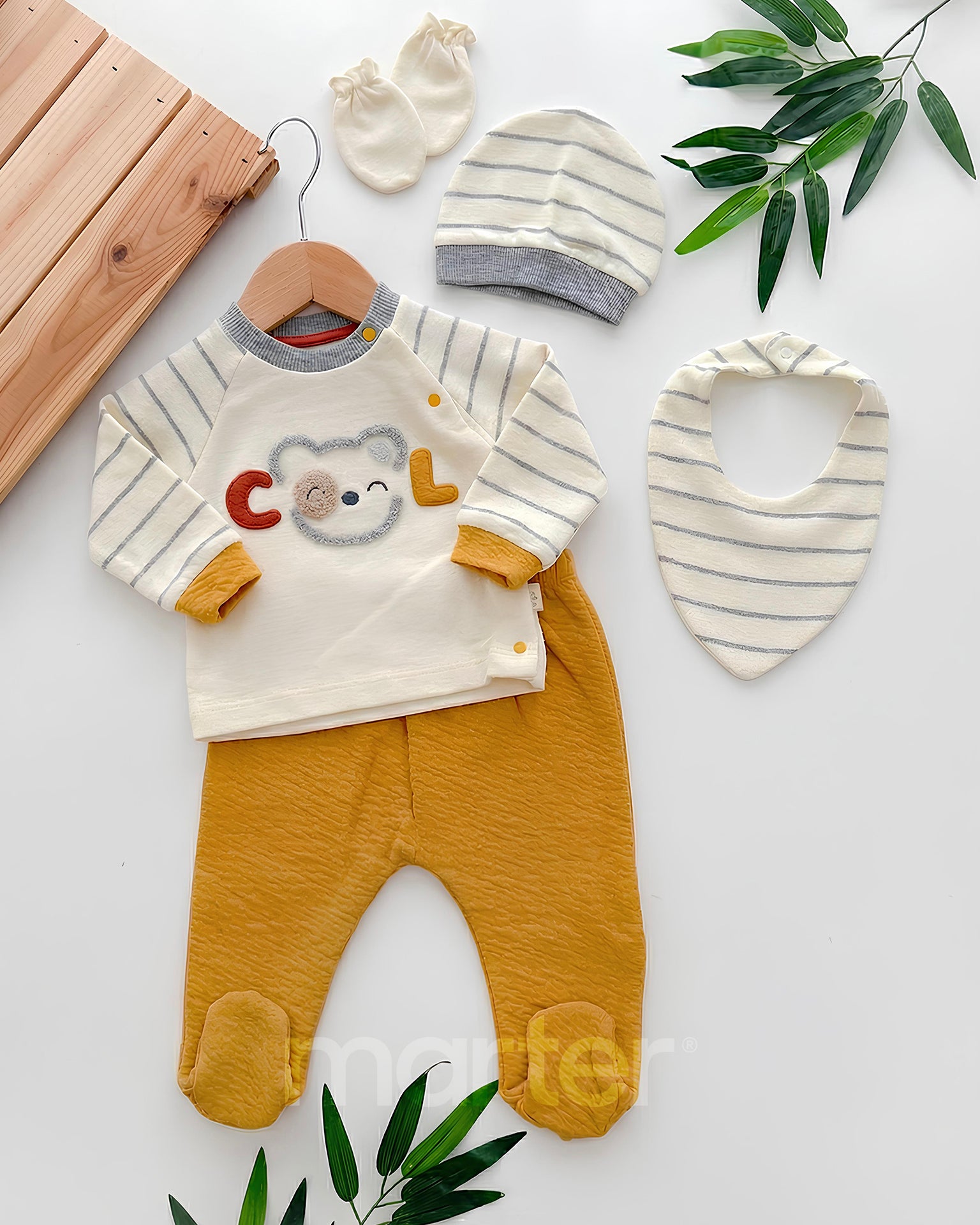 طقم ناعم و أنيق للأولاد حديثي الولادة من 5 قطع