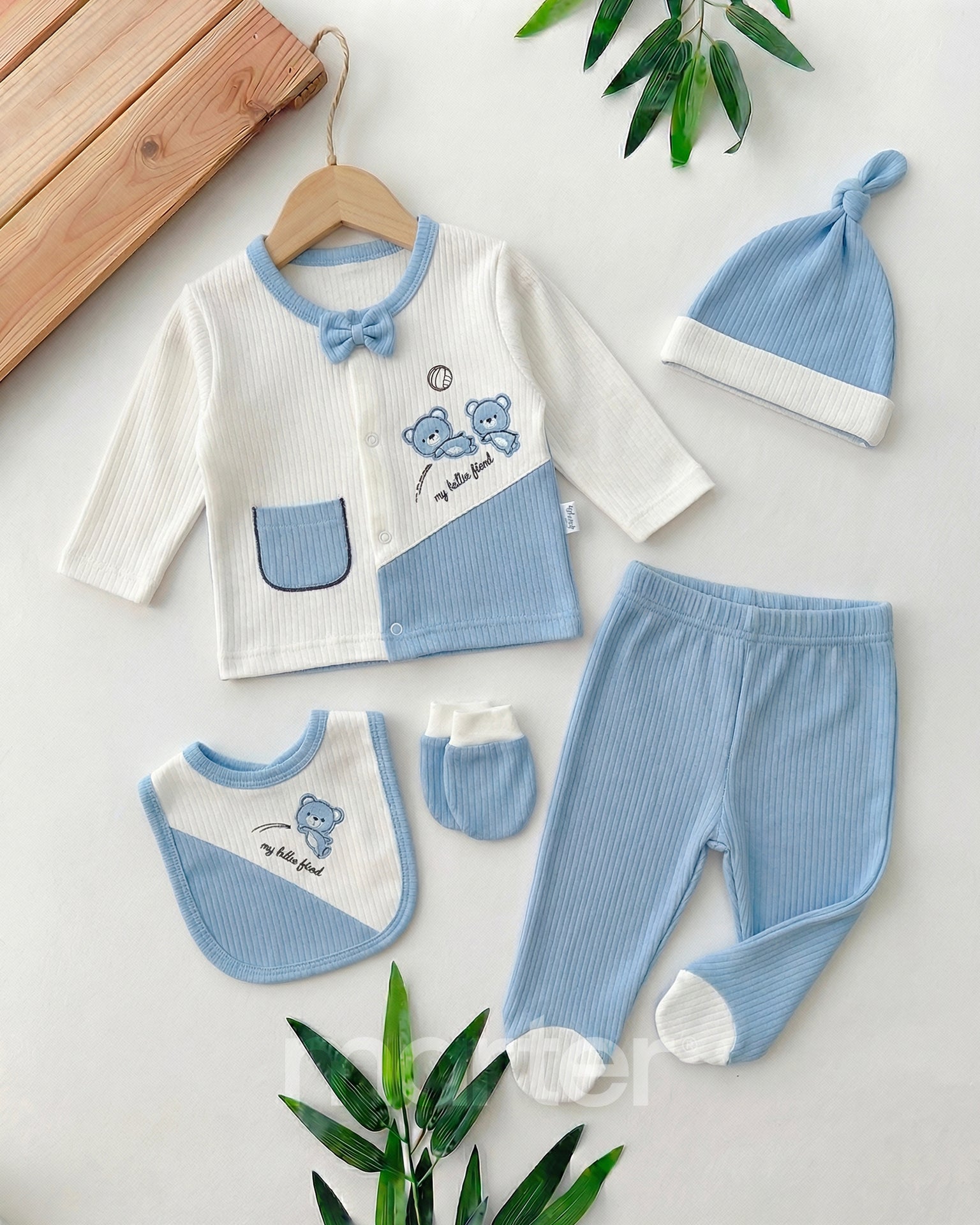 طقم مريح وفخم للمواليد الجدد بـ5 قطع