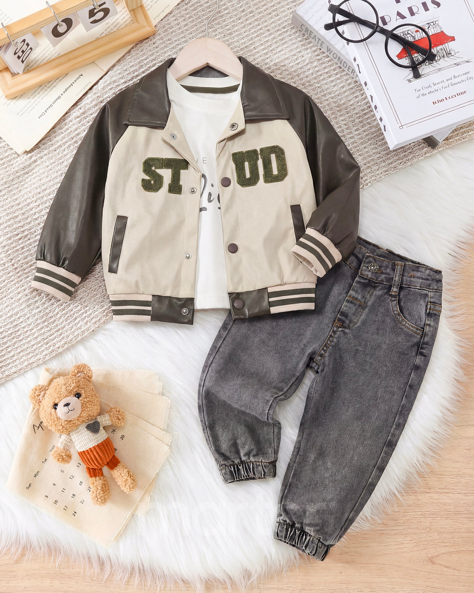 طقم رائع و جميل للأولاد من 3 قطع