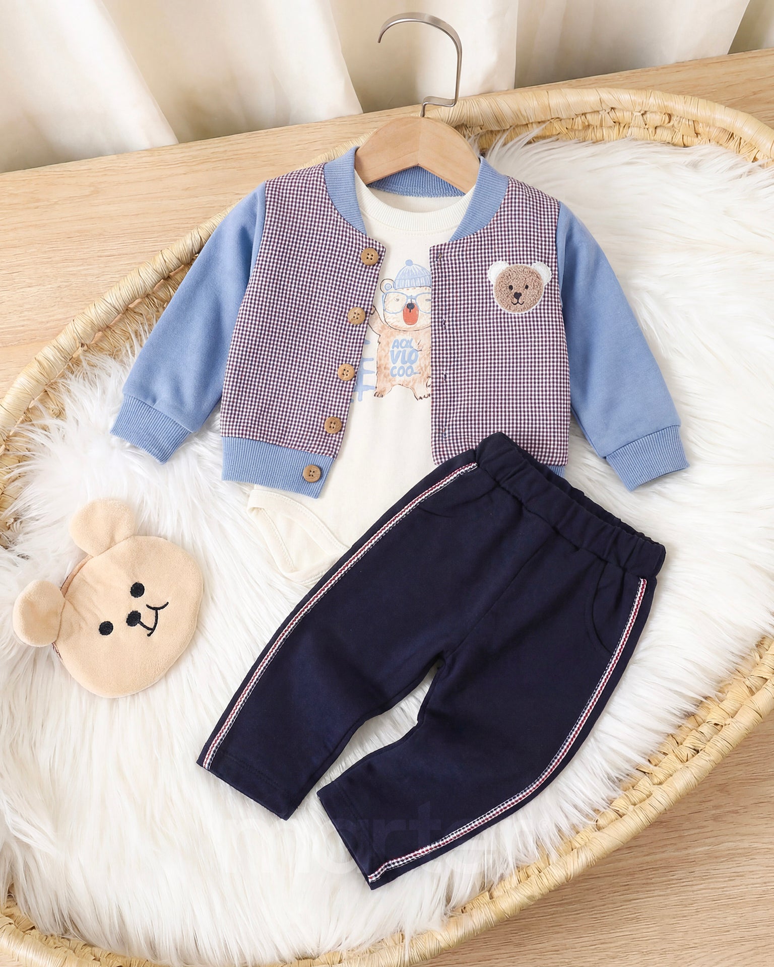 طقم كيوت و جميل للأولاد من 3 قطع