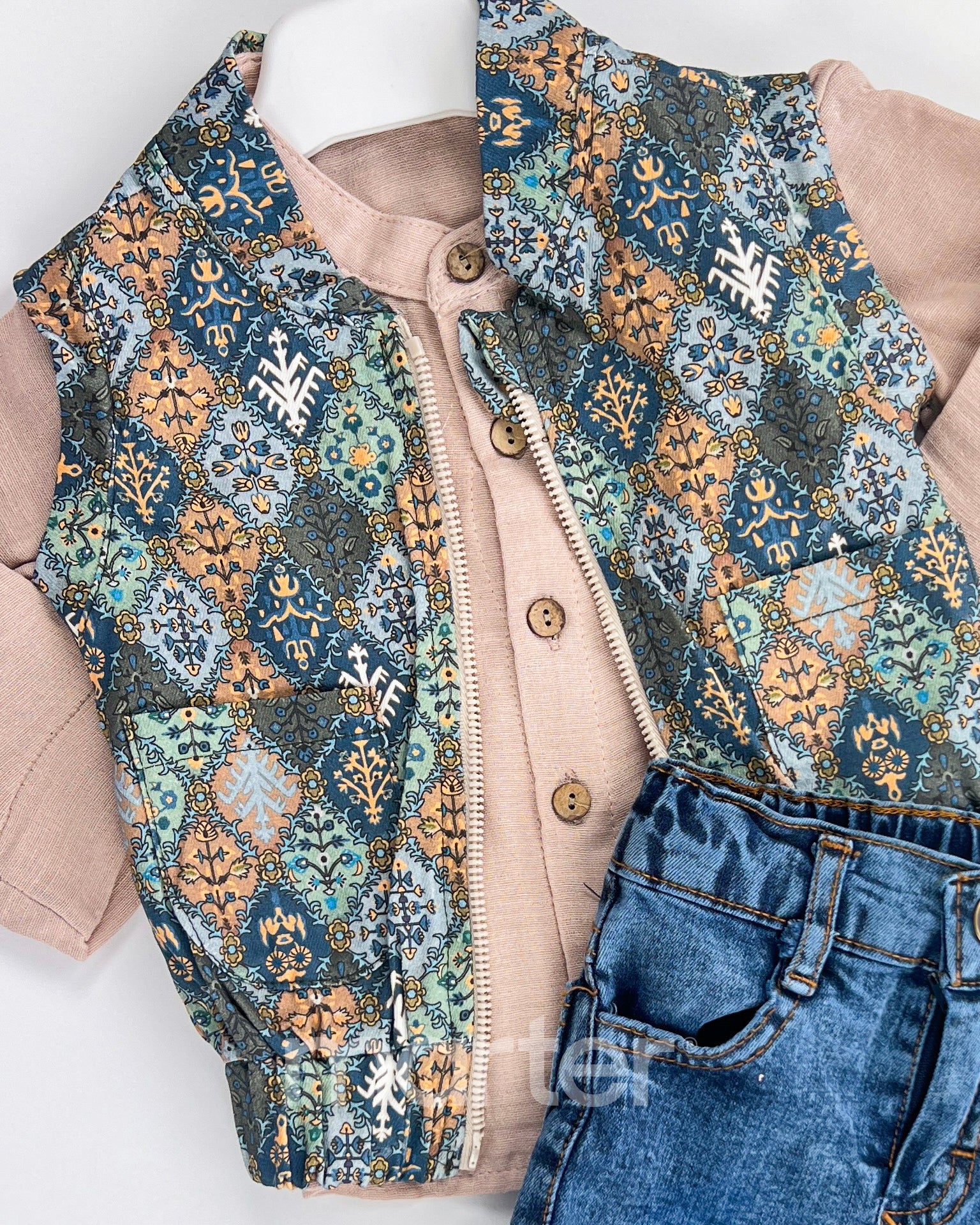 طقم فخم للأولاد من 3 قطع فاخرة