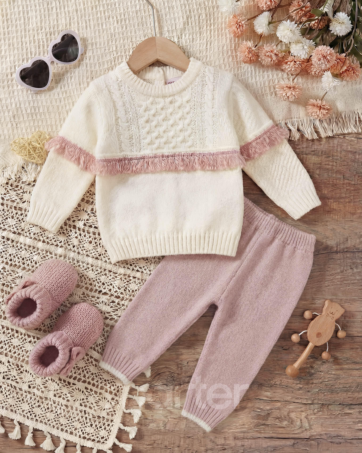 طقم شتوي كيوت للبنات من 2 قطع