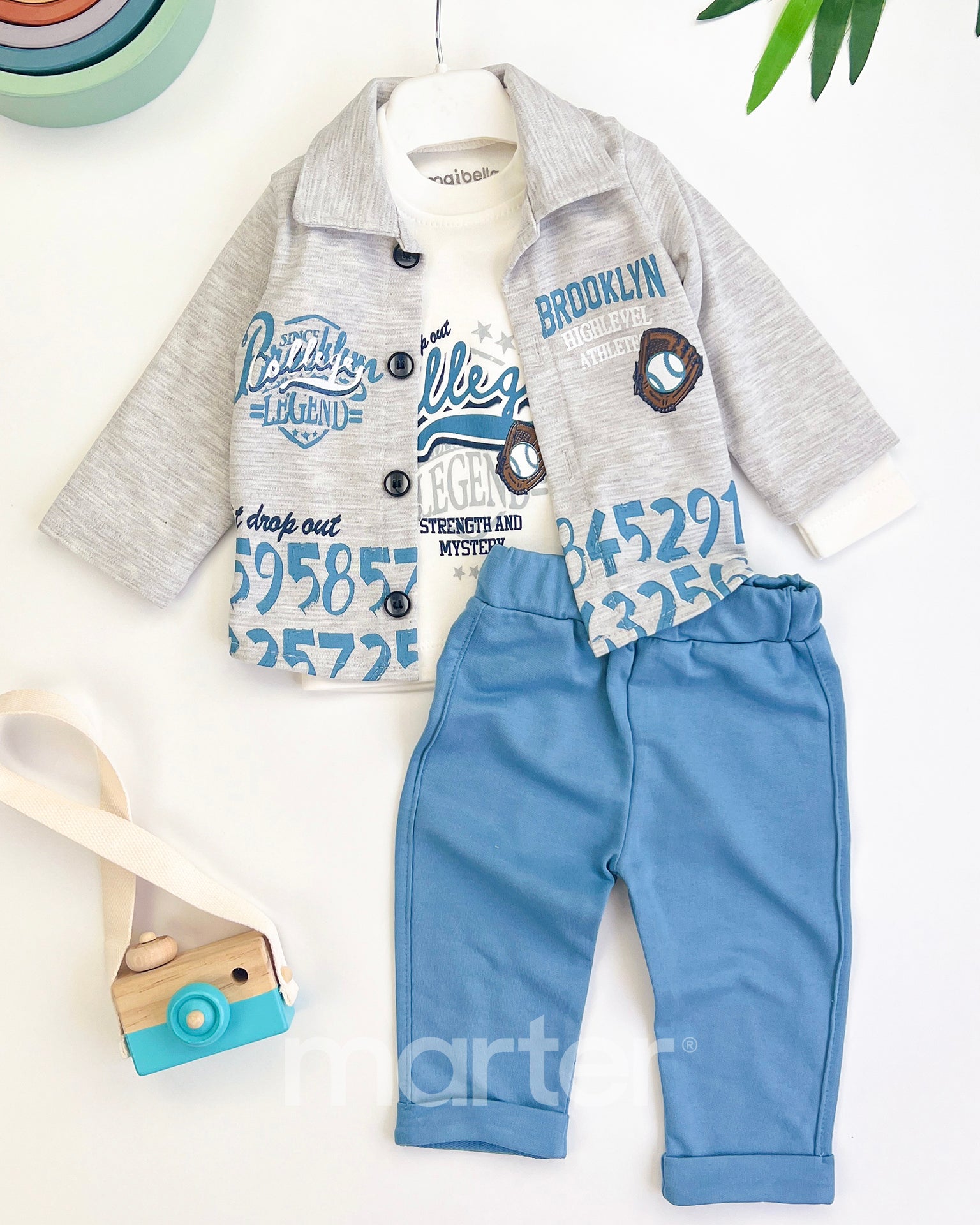 طقم أنيق للأولاد من 3 قطع جميلة