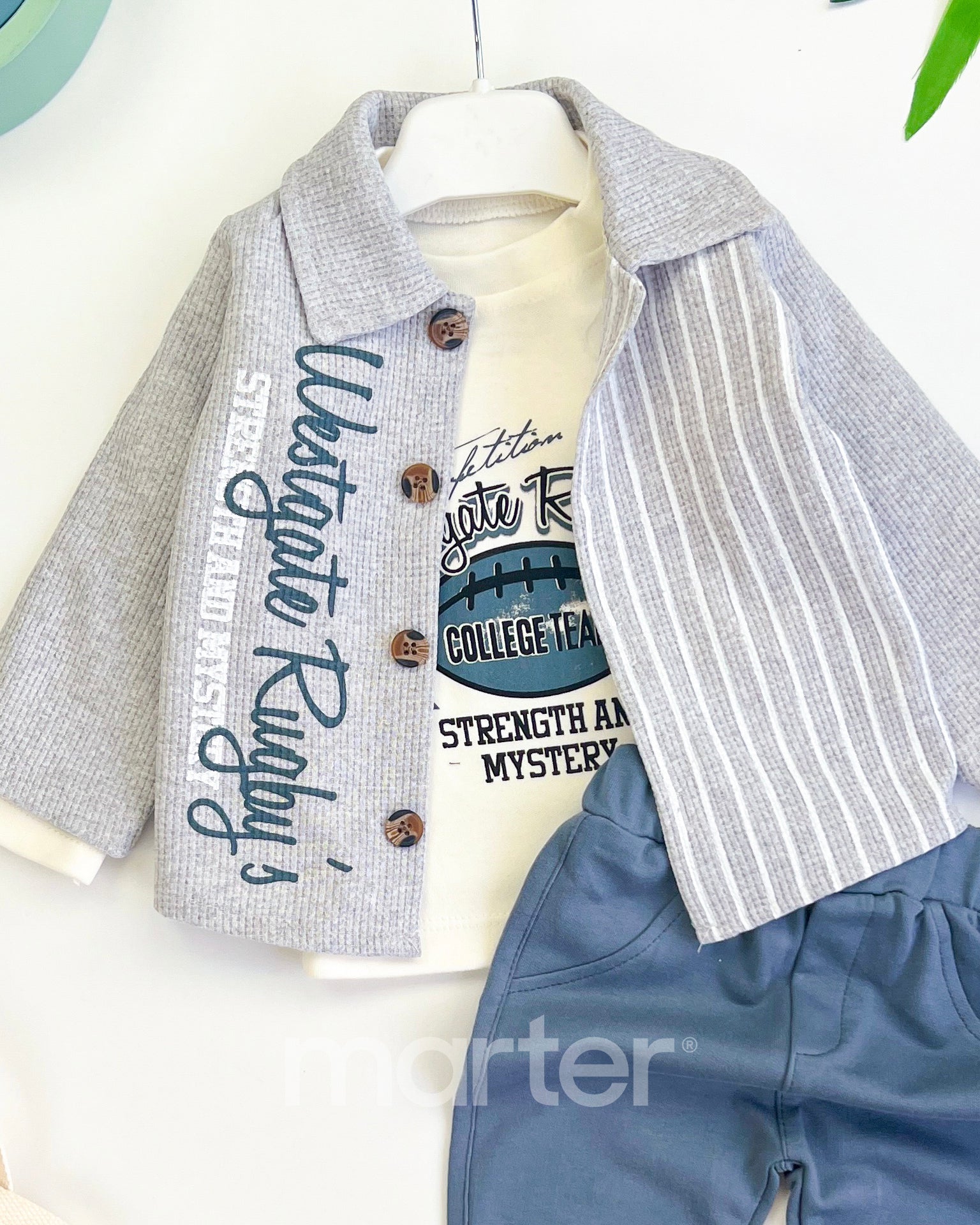 طقم أنيق للأولاد من 3 قطع جميلة