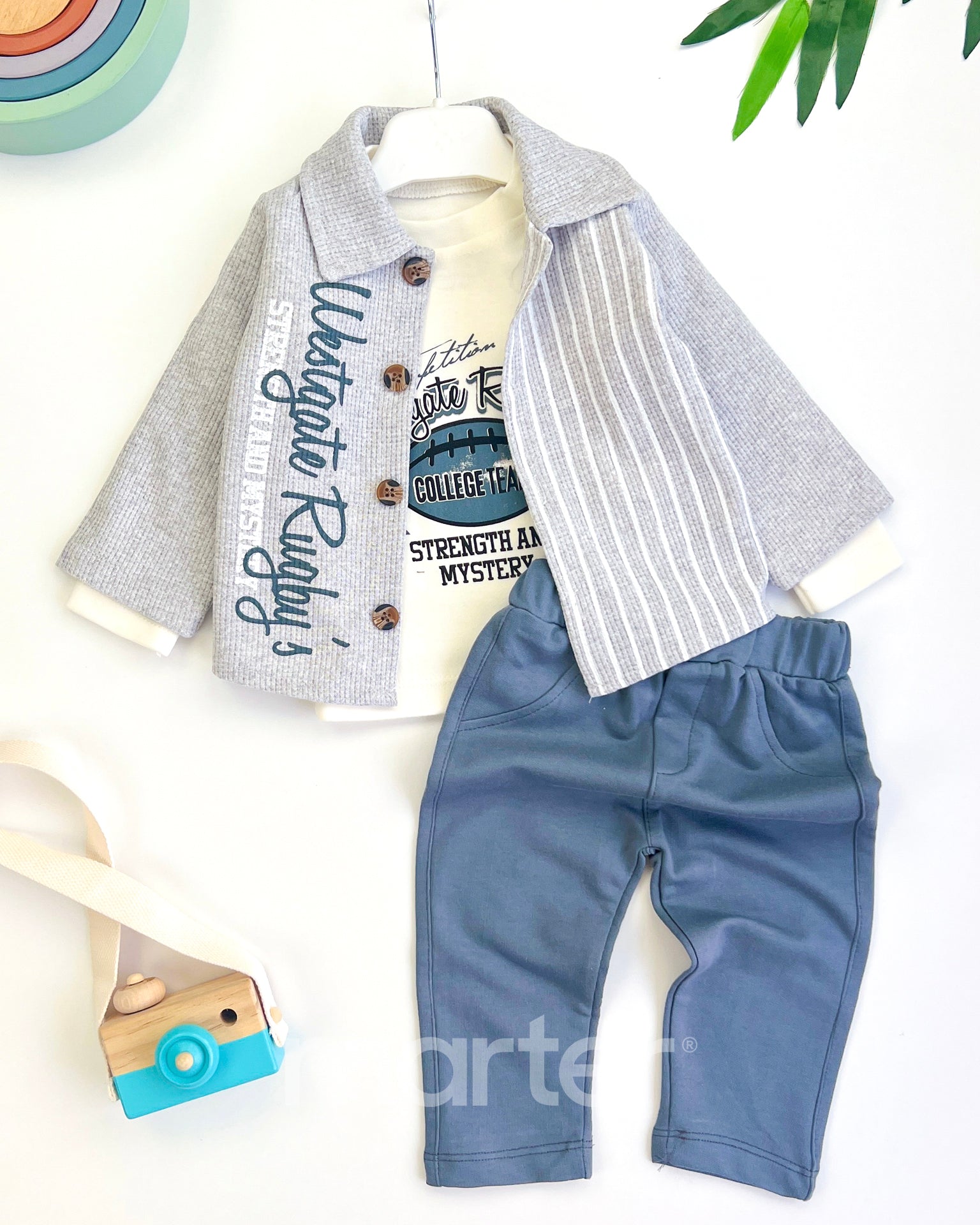طقم أنيق للأولاد من 3 قطع جميلة