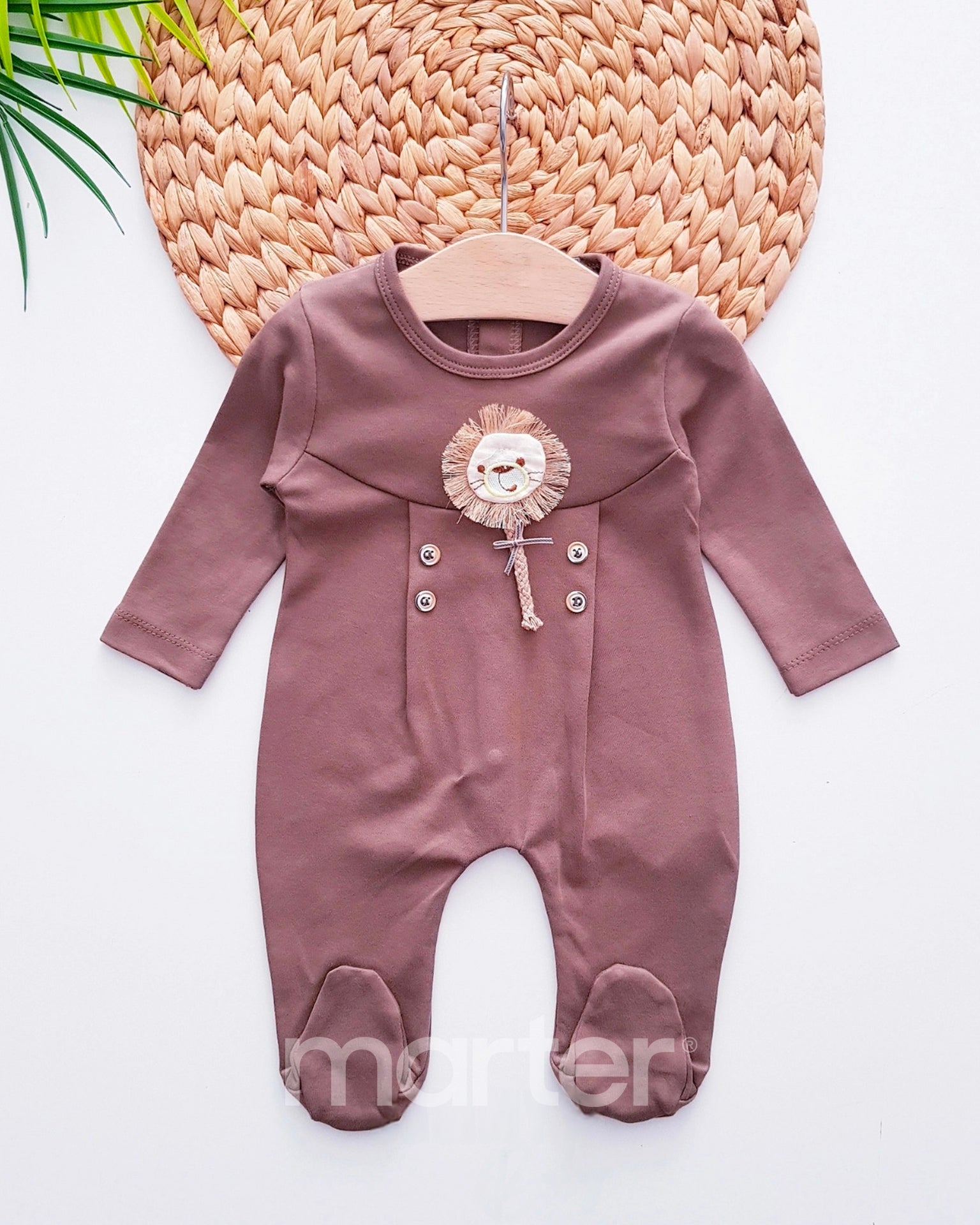 طقم مريح وفخم للمواليد الجدد