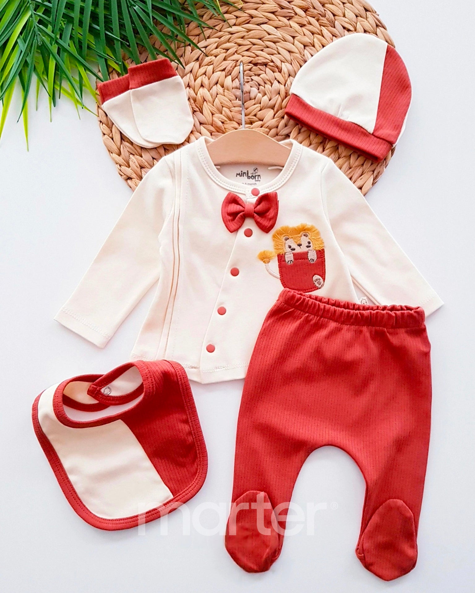 طقم مريح وفخم للمواليد الجدد بـ5 قطع