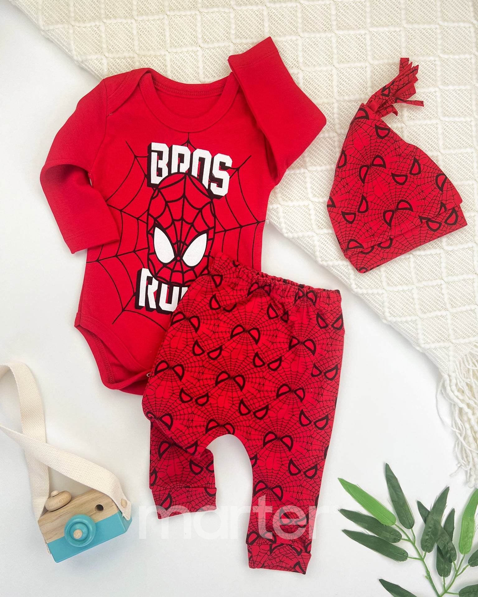 بيجامة سبايدرمان الرائعة للأولاد