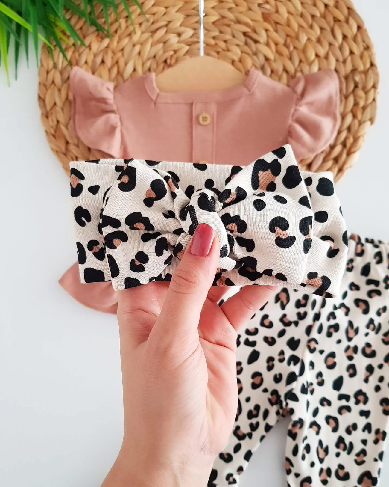 طقم صيفي كيوت للبنات بلمسات أنيقة